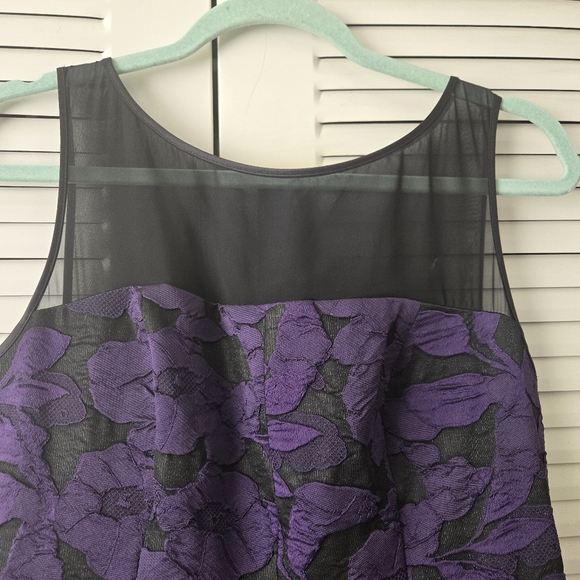 ADRIANNA PAPELL Purple Embossed Floral Round Neck Dress Size 8 - Picture 5 of 9